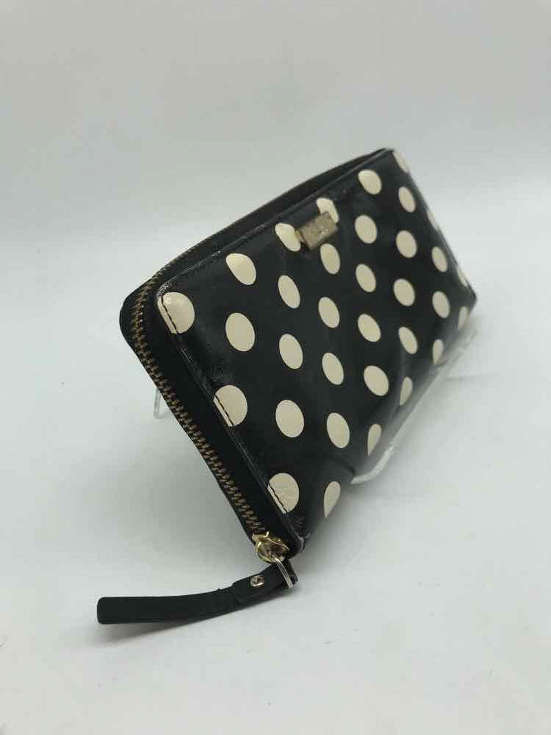 Pre-Owned Kate Spade Black Polka Dot Wallet Bi-Fold Wallet