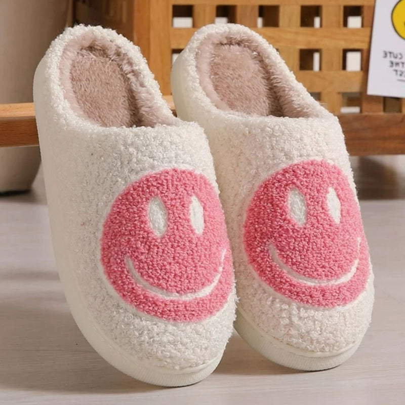 BERANMEY Cute Smile Face Slippers for Women Perfect Soft Plush Comfy Slippers