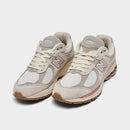 New Balance Women's 2002R Casual Shoes in Grey/Sea Salt