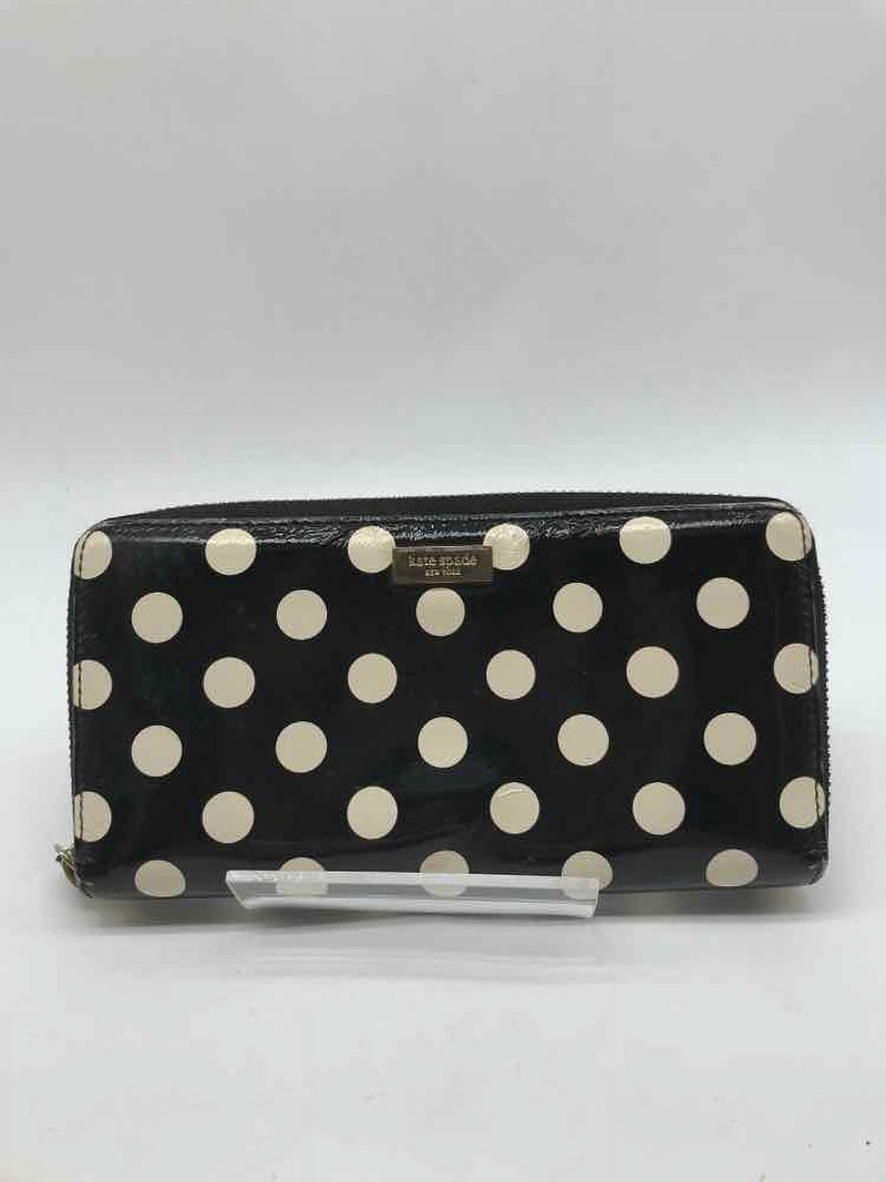 Pre-Owned Kate Spade Black Polka Dot Wallet Bi-Fold Wallet