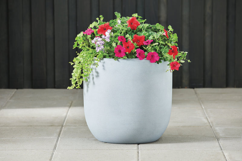 Better Homes & Gardens 14in Mosswood Resin Planter, Gray