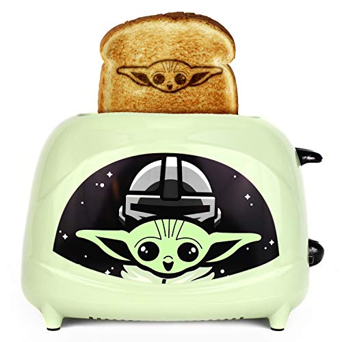 Star Wars The Mandalorian The Child 2-Slice Toaster-Baby Yoda onto Your Toast