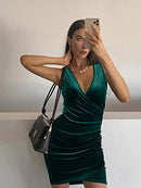 Emerald Green Velvet Wrap Sleeveless Christmas Dress Winter Sexy V Neck Holiday Dresses