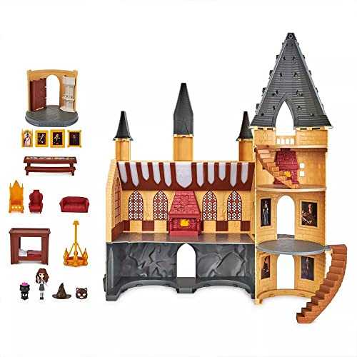 Harry Potter, Magical Minis Hogwarts Castle with 12 Accessories, Lights, Sounds