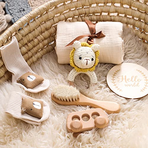 Baby Gift Set, 7-Piece Newborn Gift Set, Baby Blanket Newborn Rattle Socks Wooden Cars and Milestones