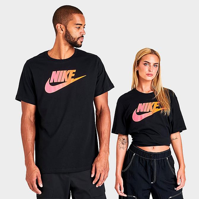 MEN'S NIKE SPORTSWEAR GRADIENT FUTURA LOGO T-SHIRT