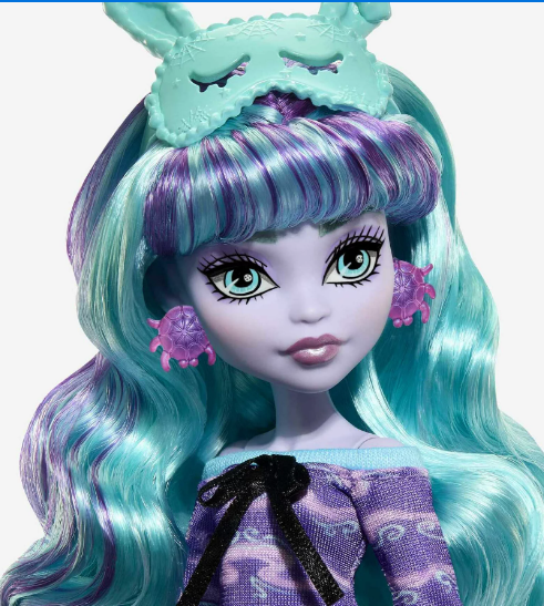 Monster High Doll and Sleepover Accessories, Twyla, Creepover Party