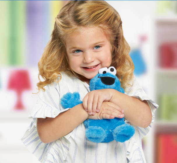Sesame Street Friends 8-inch Cookie Monster Sustainable Plush Stuffed Animal, Officially Licensed Kids Toys for Ages 18 Month, Gifts and Presents
